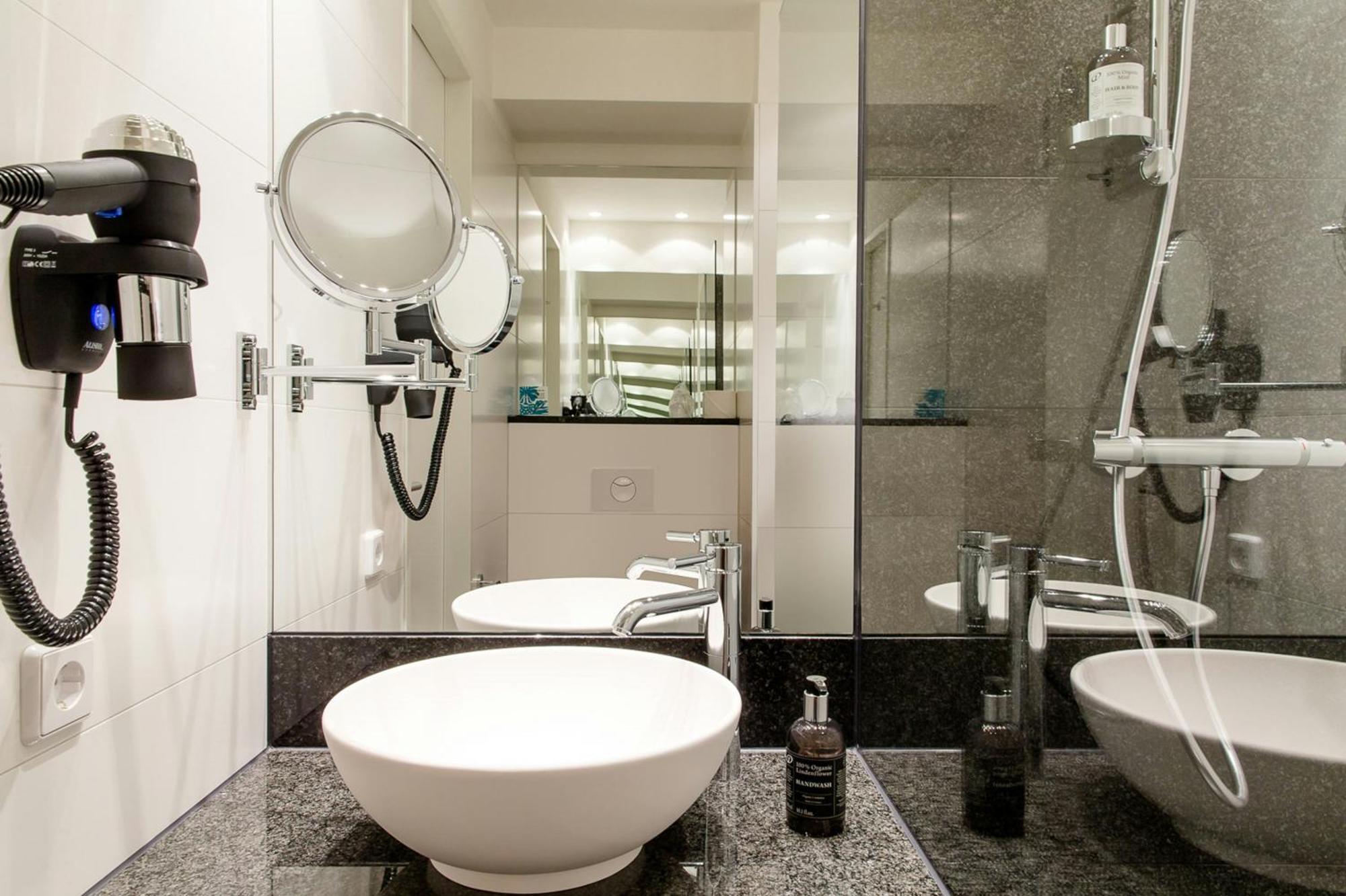 One Barcelona-ciutadella Hotel 3*